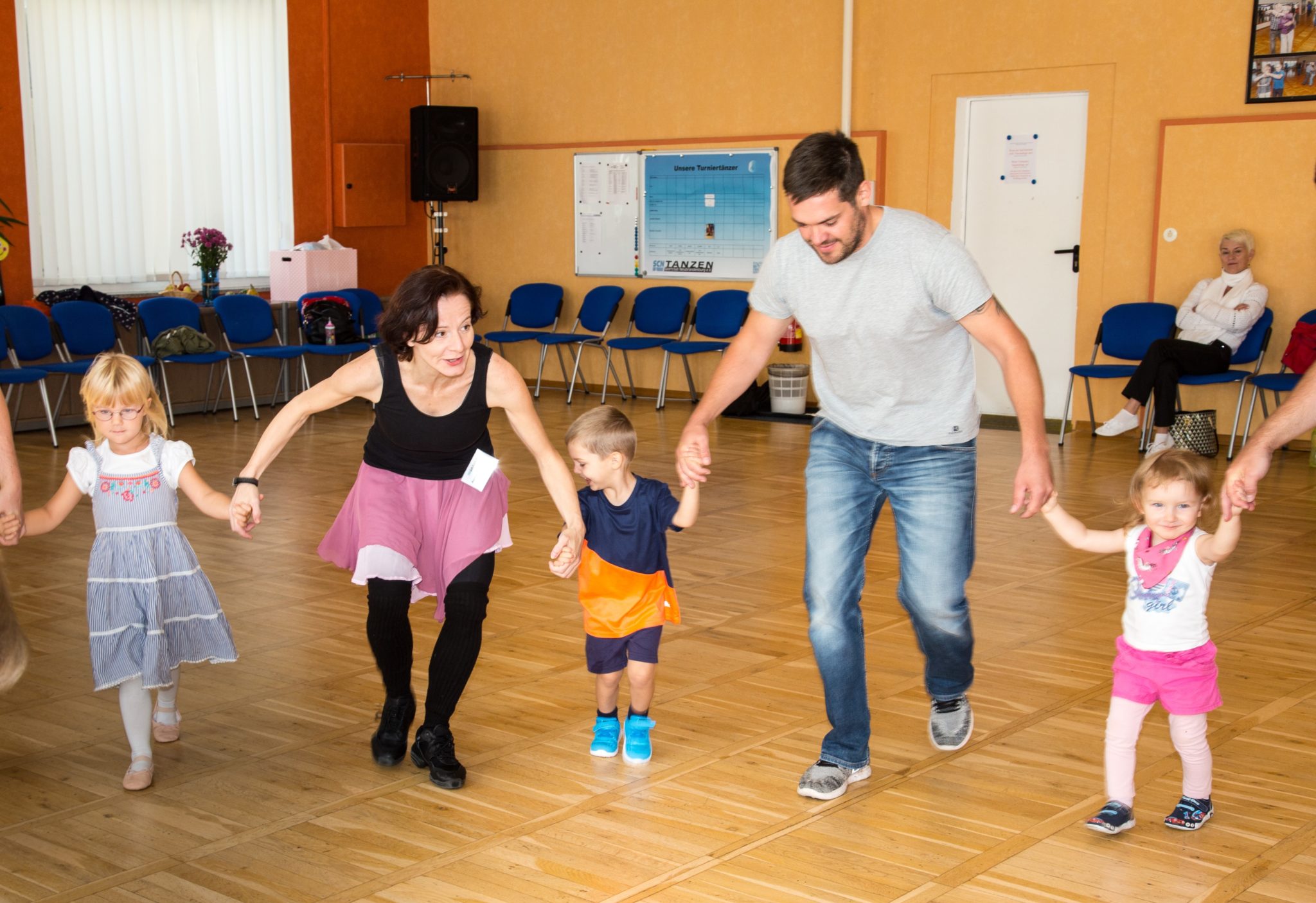 Neu Kurs Eltern Kind Tanzen Sportclub Neubrandenburg E V